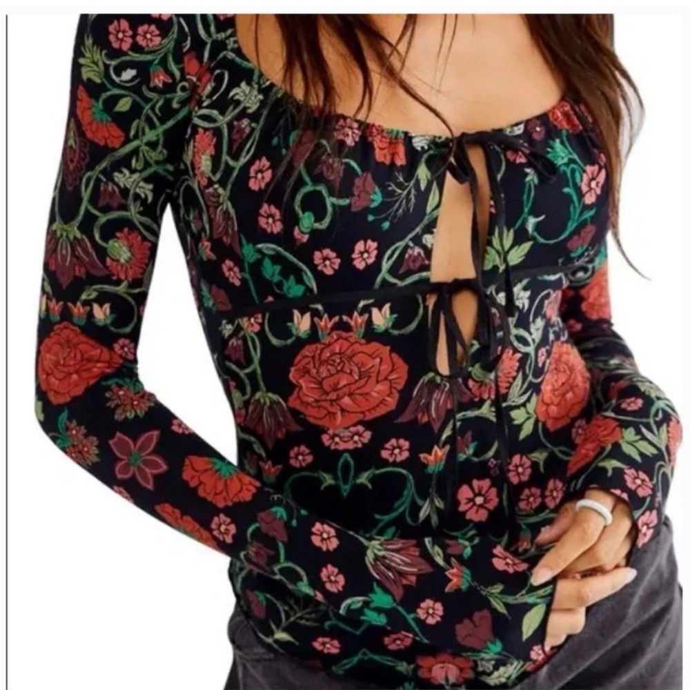 Free People Make it easy Midnight combo top. Size small